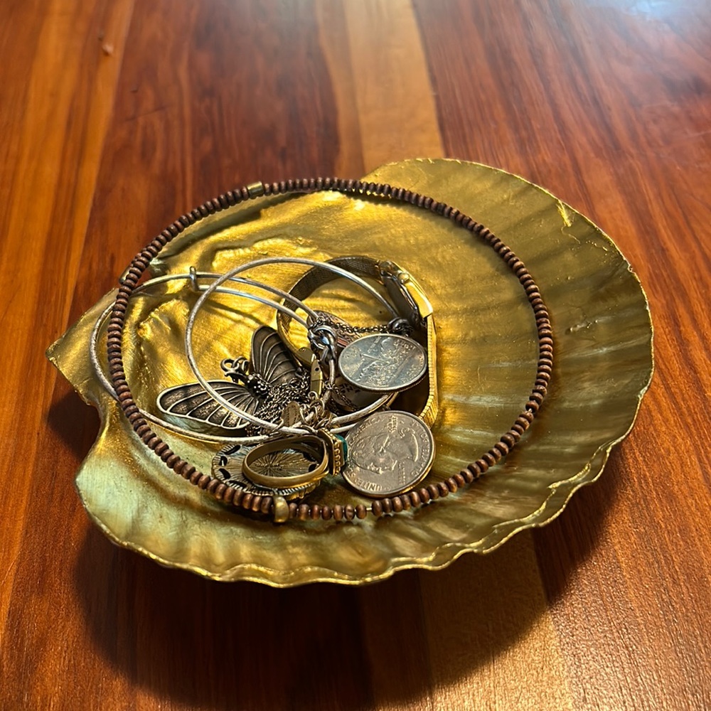 Seashell catchall dish